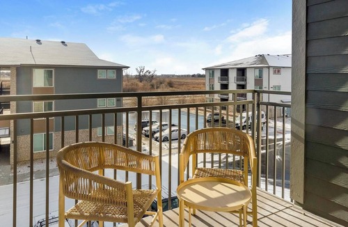 Firestone Apartment | Landing | Spectacular 2BD, Clubhouse, Gym