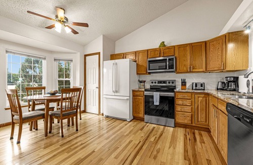 Northeast Colorado Springs House | Large 6 Bdrm Family Home near Park & YMCA Rec Center