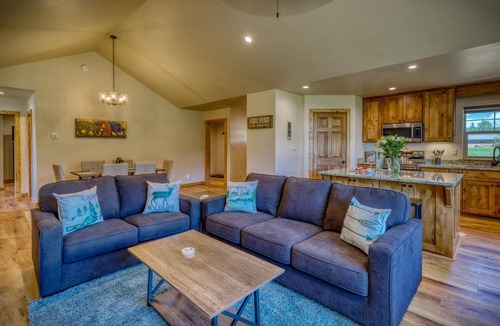 Pagosa Highlands House | Last-Min Summer Escape! 15% Off Your August Stay. Must Book By 8/17/26.