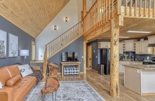 San Juan River Village House | Last-Min Summer Escape! Book Jul/Aug Stay by 7/31, 15% Off