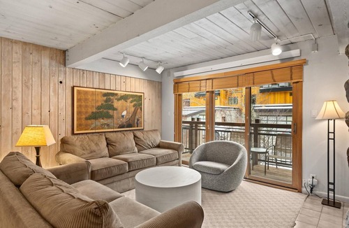 Aspen Condo | Lift One - Cozy third floor two bedroom