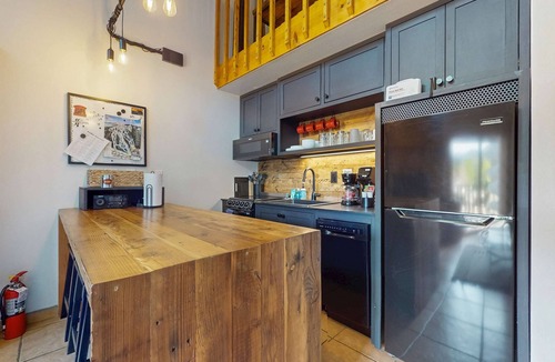 Red River Condo | Lift West 215 - Walk to Lifts, Dining & Shopping
