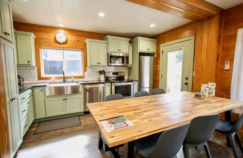 Old Town House | Little Red Ski Haus, 2min walk to Winter Park lift