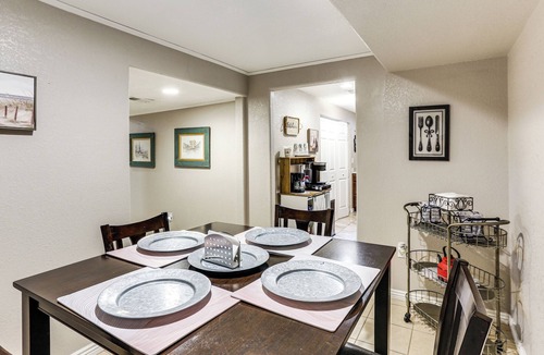 Columbine Apartment | Littleton Apt w/No Cleaning Fee near Chatfield!