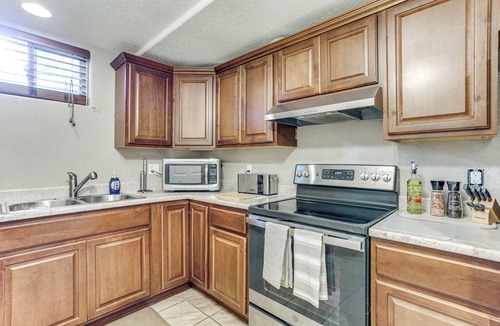 Columbine Apartment | Littleton Apt w/No Cleaning Fee near Chatfield!