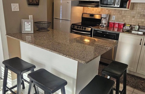 Craigleith Condo | Location! Hillside One Bedroom w/Mtn Views at North Creek Resort, Oversized Deck
