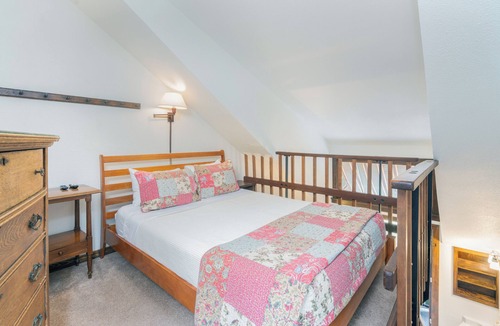 Telluride Hotel | Lofted Lodge Escape Near Ski Lifts, Festivals and Historic Downtown
