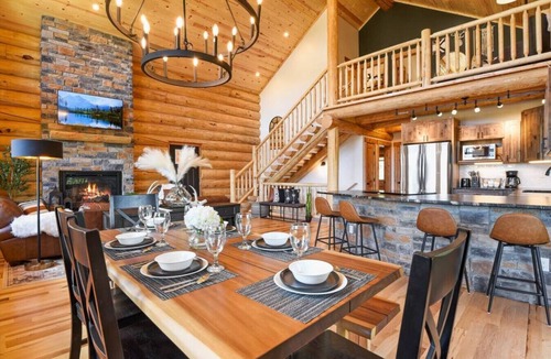 Spring Valley Cabin | Log Cabin | Private Hot Tub | Stunning Lake Views
