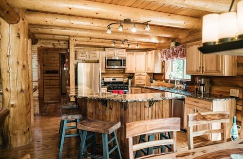 Alma Cabin | Log Cabin w Hot Tub + Epic 14er Views - Near Breck