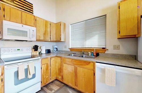 Gunnison House | Lovely home with patio & yard - great central locale near fishing & skiing