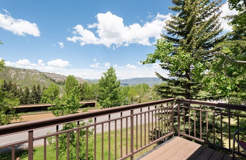 Snowmass Village House | Lovely Townhome With Snowmass View And Ski-in/ski-out by The Woodrun V Townhouses by RedAwning