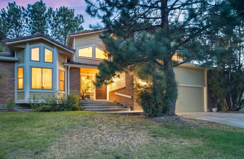 Northwest Colorado Springs House | Lower Level | Mountain-View Retreat