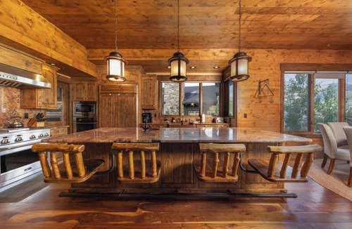 Copper Mountain House | Lumber Jack Lodge: 7BR Ski-In/Out Estate, Hot Tub, Elevator & Pool Table