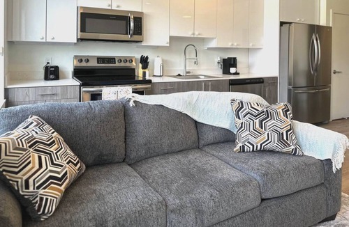 Uptown Apartment | Lux Apt Near Saint Joseph's