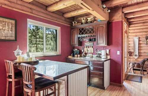 Mount Vernon Cabin | Lux Log cabin Golden, Events, Family gatherings, Red Rock concerts, skiing