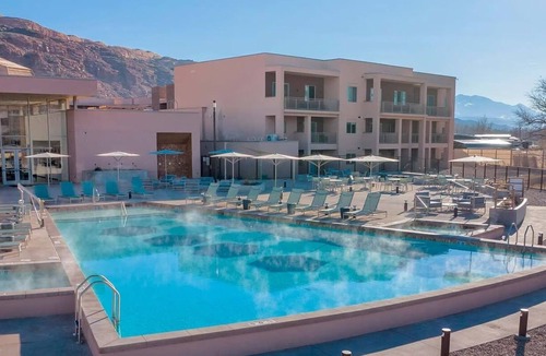 Moab Condo | Luxurious 2-bedroom condo with pool, fitness room, WiFi in Magical Moab
