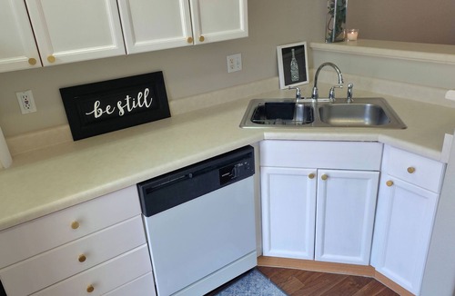Meadow Hills House | Luxury 2BR Townhome close to Cherry Creek Reservoir with attached Garage