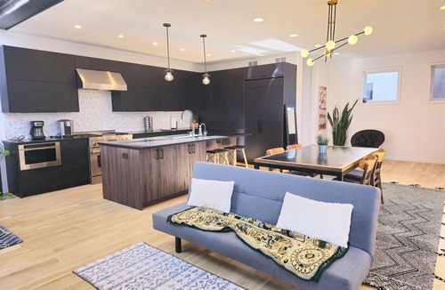 Villa Park House | Luxury 4BR/4BA Denver Rooftop Fire Pit Skyline Views Near Broncos, Red Rocks
