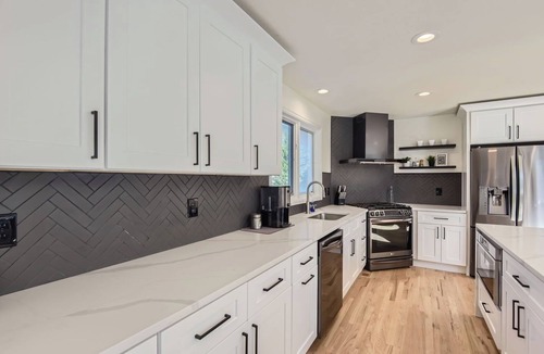 Highlands Ranch House | Luxury 5-bedroom House, Fully Furnished, several Outdoor Spaces & Private Office