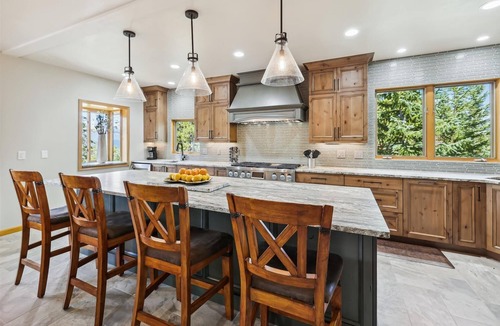 Woodmoor House | Luxury 5-bedroom Mountain View Lodge in Breckenridge, perfect for 12 guests with stunning views!