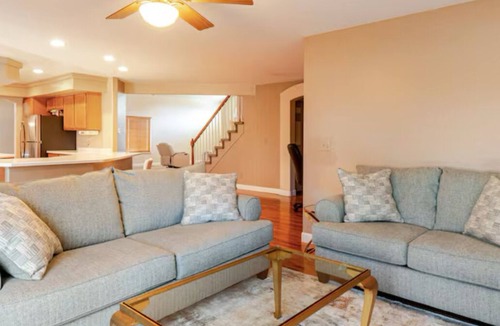 Green Valley Ranch House | luxury 6bedroom 4BR10m to Denver I airport and Gaylord resort