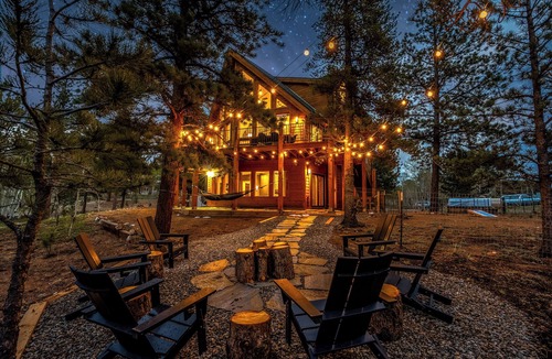 Bailey House | Luxury A-Frame | Hot Tub | Salt Room | Mountain Views | 50 Min Red Rocks | 3BR