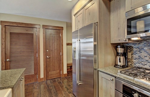 Peak 8 Condo | Luxury Condo at Base of Peak 8 - Walk to Gondola