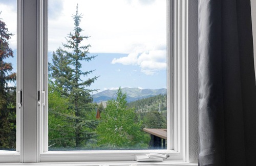 Evergreen House | Luxury Evergreen Retreat, Sauna, Hot Tub, Views, 4BR Near Red Rocks