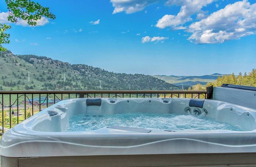 Evergreen House | Luxury Evergreen Retreat, Sauna, Hot Tub, Views, 4BR Near Red Rocks