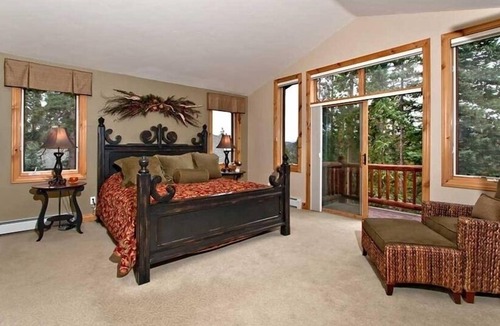 Warrior's Mark West House | Luxury Home, Family Friendly, 4900 Sq Foot, 6 BR Ski in/Out!