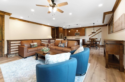 Lakeside Village Condo | Luxury Keystone Getaway - Riverfront Home w/Hot Tub & Shuttle to Slopes