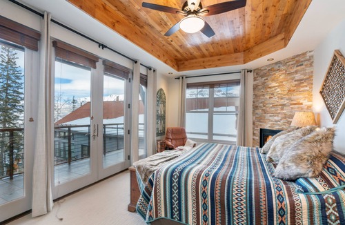 Mountain Village Condo | Luxury Mountain Village 4BR Condo with Mountain Views, free Shuttle, ski access
