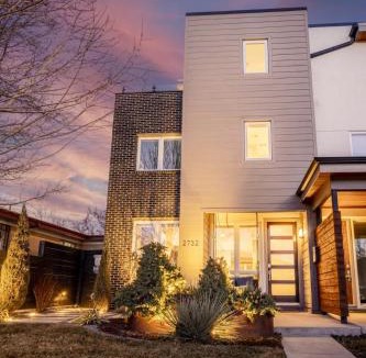 Sloan Lake House | Luxury Oasis Heated Pool Rooftop Spa Fire Pits