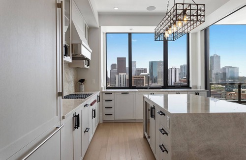 LoDo Condo | Luxury Penthouse 1928 with 3 Beds, Rooftop Pool, Concierge & Views