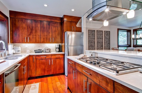 Vail House | LUXURY VAIL RESIDENCE PRIVATE HOT TUB 3 BEDROOMS + DEN