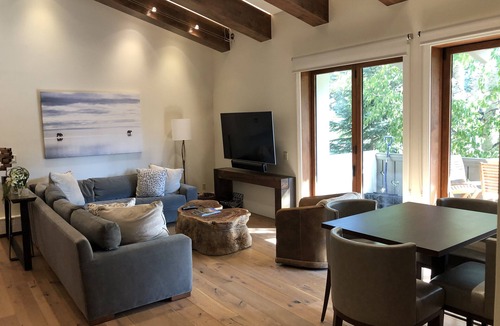 Vail Condo | Magnificent Pent House With pool and Hot tub In vail Village. Lic#008001