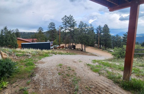 Bailey Cabin | Magpie Perch 3-bedroom cabin with mountain views in Bailey, Colorado