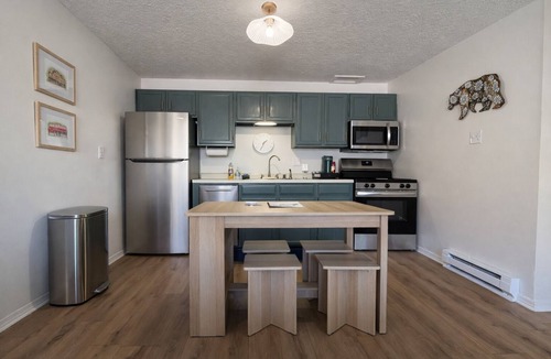 Red River House | Main St. Studio - Walk to Lifts, Dining, and Shopping