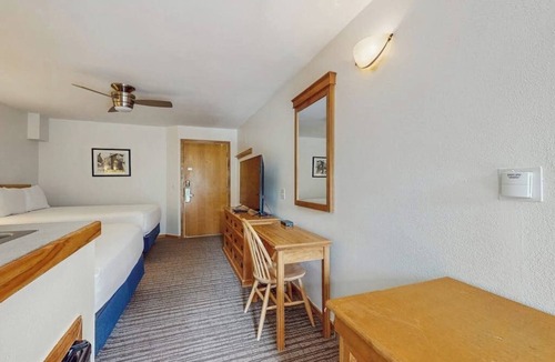 West End Cabin | Main Street stay - pool & hot tub - walk to lifts, dog-friendly, balcony