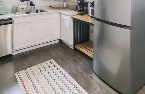 West Colfax Apartment | Mile High Stadium & Meow Wolf! 2-bedroom apartment in West Colfax/Sloan's Lake