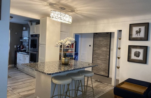 Morris Park House | Minutes away from MOA, MSP airport, Minnehaha Falls, 2 bedroom house.