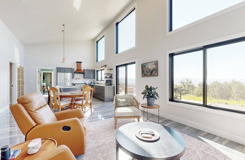Cedaredge House | Modern, 35-Acre Mtn Escape in Cedaredge!