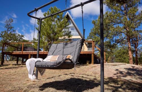Florissant House | Modern A-frame w/hot tub + view