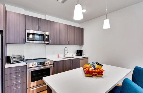 Jewell Heights - Hoffman Heights Apartment | Modern Aurora Apt Near Hospital 2BD/1BA