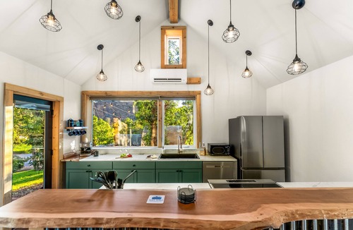 Glenwood Springs Cabin | Modern Cabin with Canyon Views with Patio, Sauna Hot Tub, Wifi, AC & Fireplace