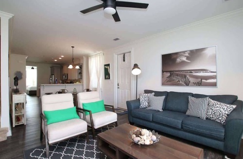 Marathon House | Modern Coastal 4BR| half-duplex near sombrero beach | Sleeps 10 w/Pool & Private Dock