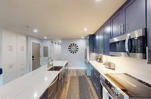Avon Condo | Modern condo with views, 3-minute walk to gondola access & cozy fireplace