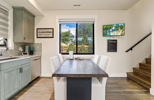 Central Colorado Springs Cottage | Modern Cottage Vibe - Springs Retreat + Hot Tub