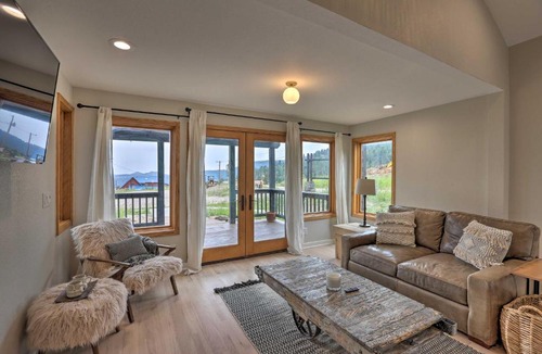 Evergreen House | Modern Evergreen Duplex Off I-70 w/Mountain Views
