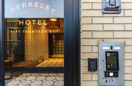 Berkeley Condo | Modern & Lux Apt - Amazing Walkability in Denver!